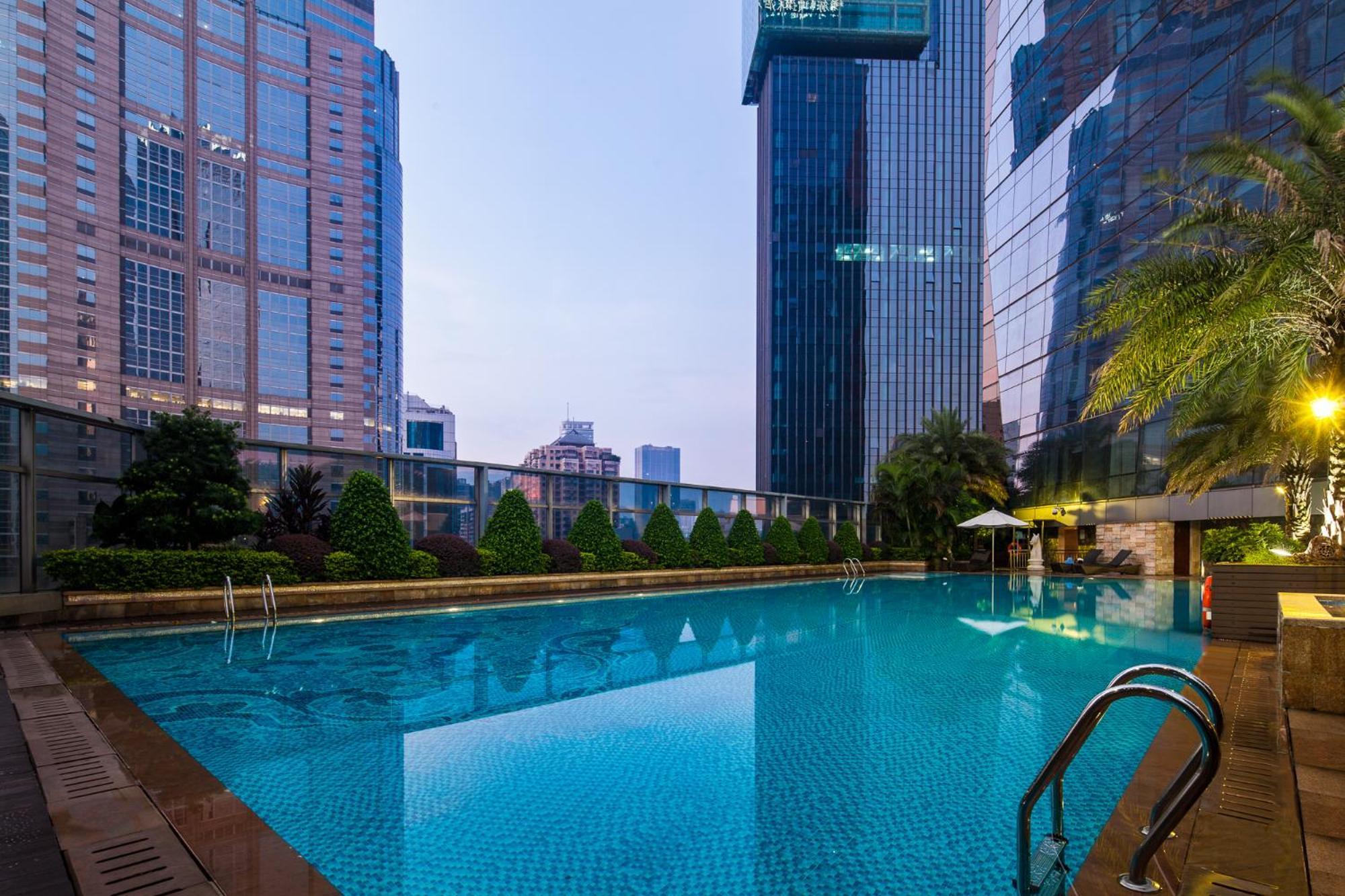 Doubletree By Hilton Guangzhou-Free Shuttle Bus To Canton Fair Complex & Overseas Buyer Registration Services During Canton Fair Period Hotel Exterior photo