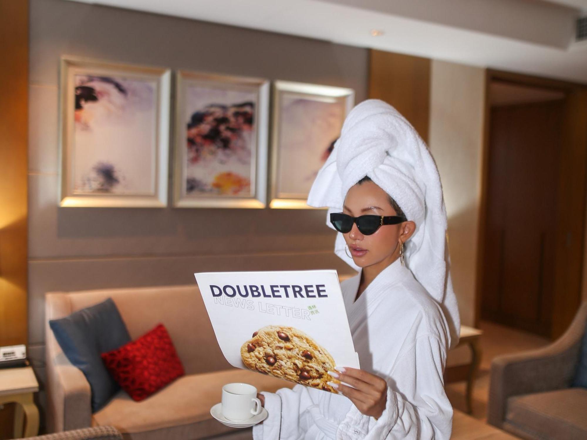 Doubletree By Hilton Guangzhou-Free Shuttle Bus To Canton Fair Complex & Overseas Buyer Registration Services During Canton Fair Period Hotel Exterior photo